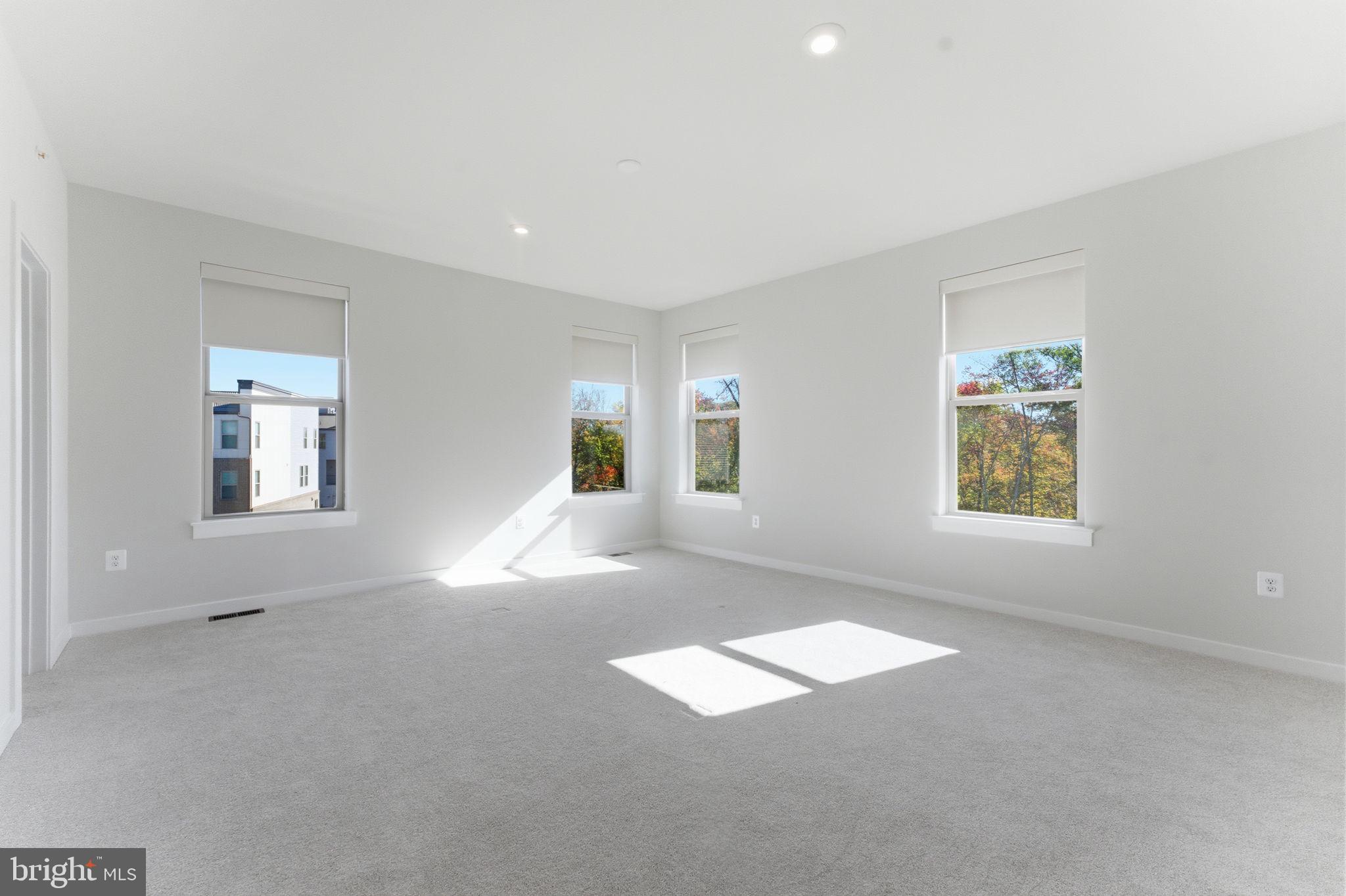 2490 CONNECTOR ALLEY 44B