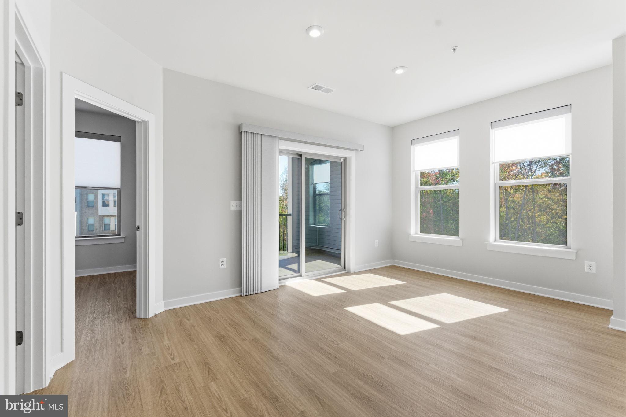 2490 CONNECTOR ALLEY 44B