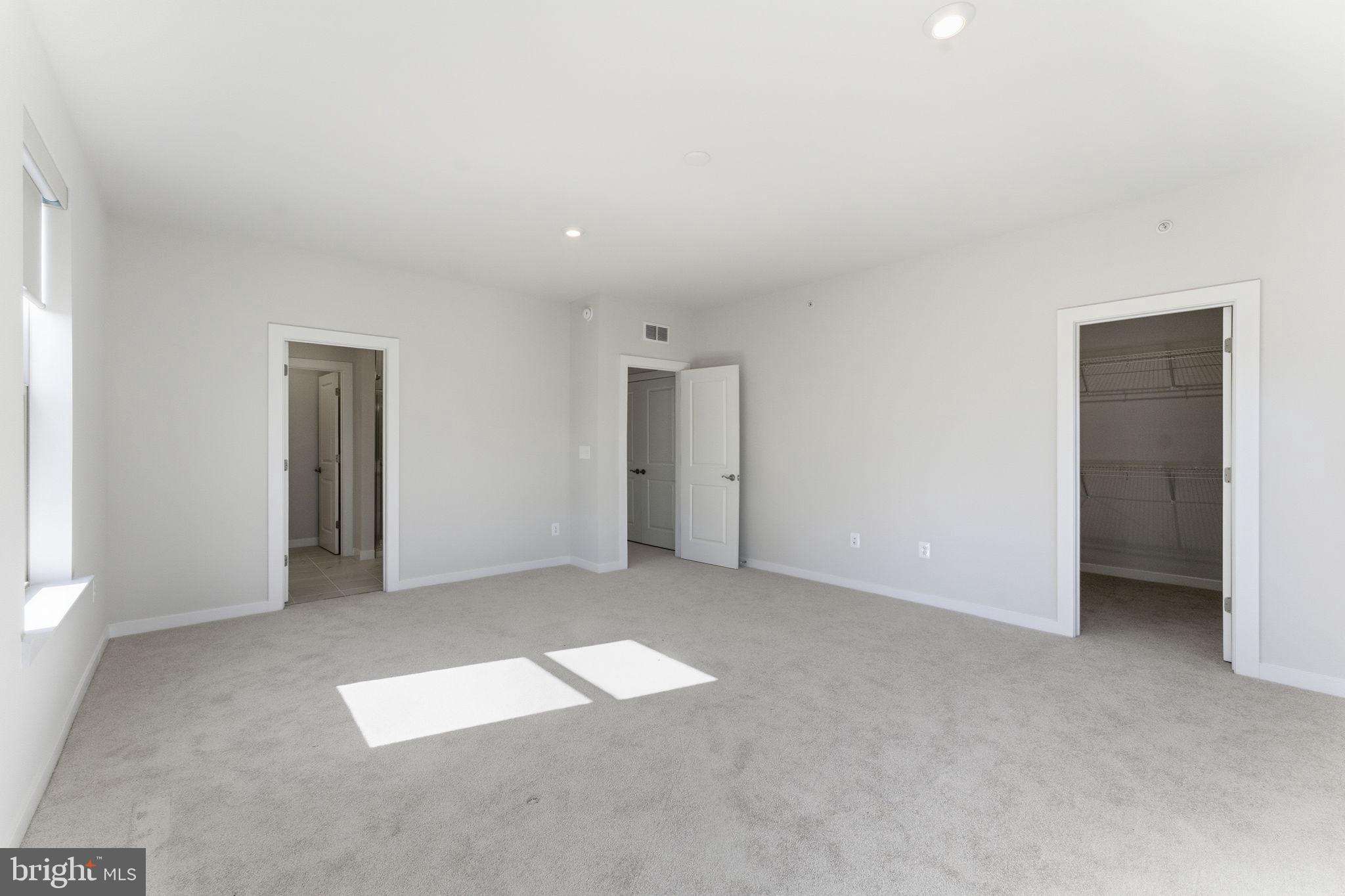 2490 CONNECTOR ALLEY 44B