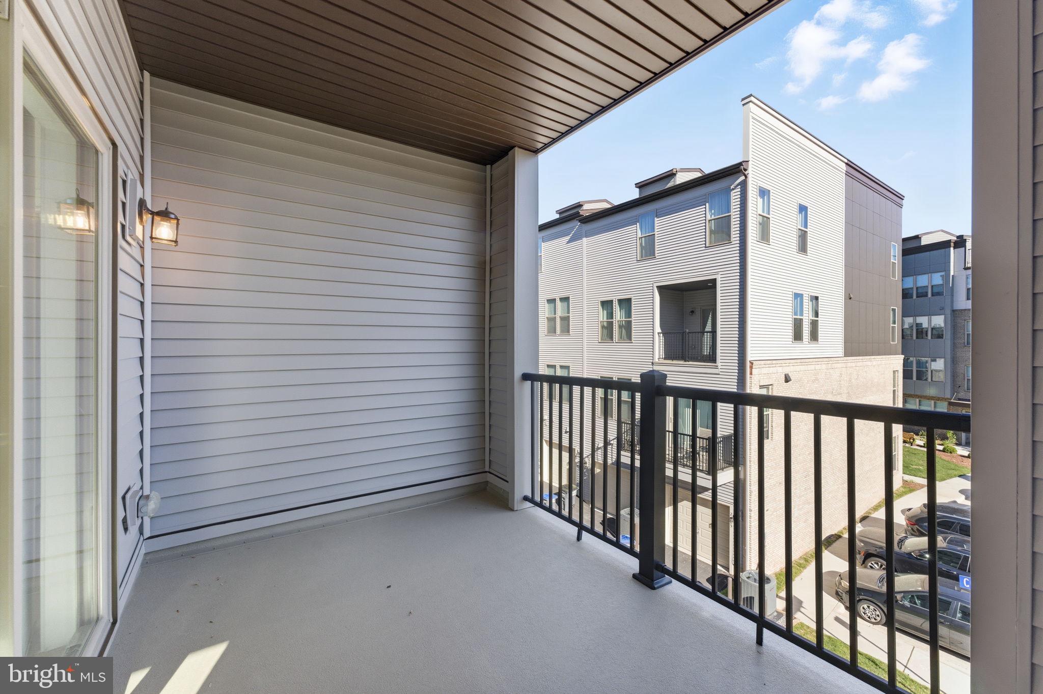 2490 CONNECTOR ALLEY 44B