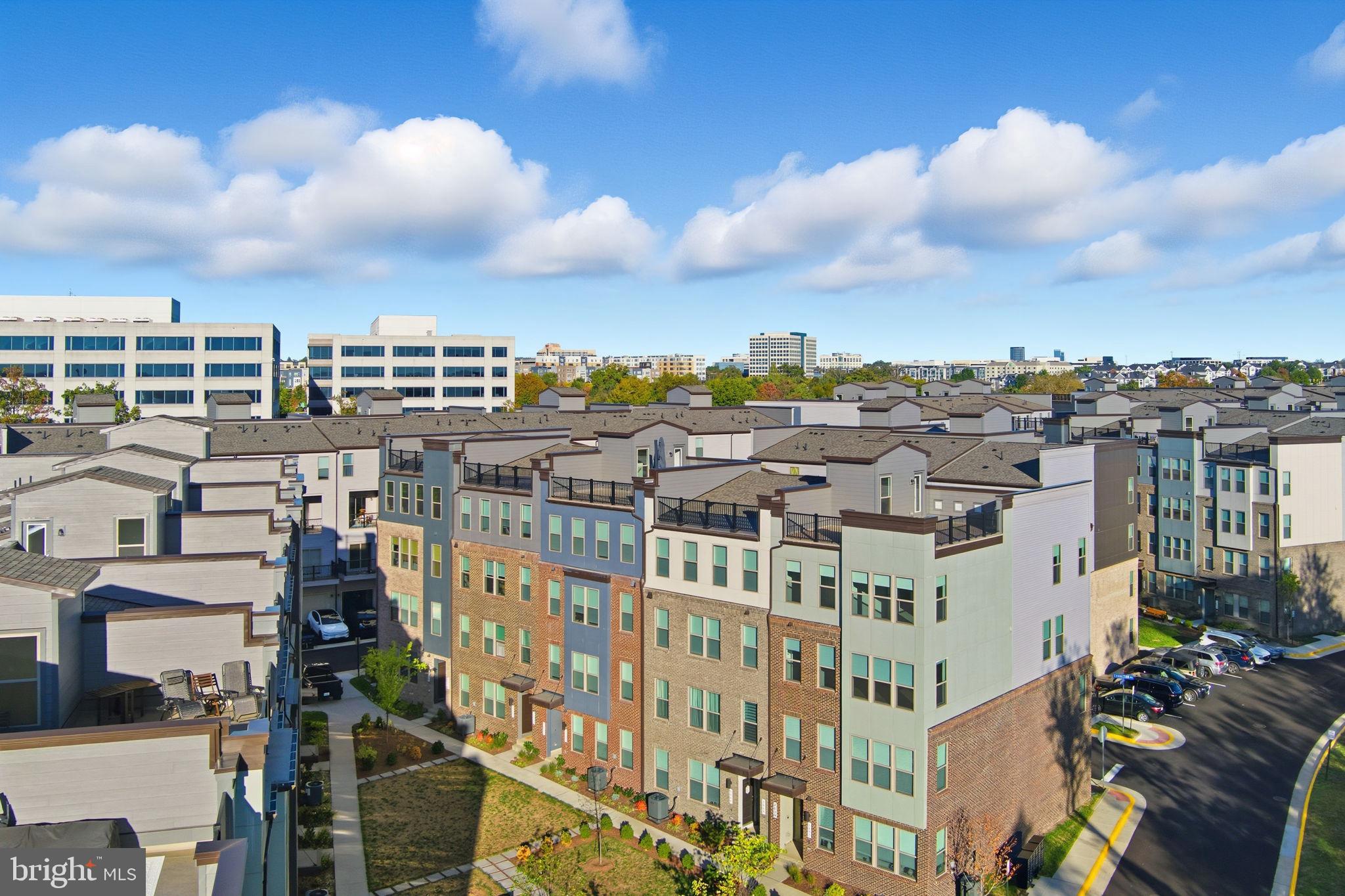 2490 CONNECTOR ALLEY 44B