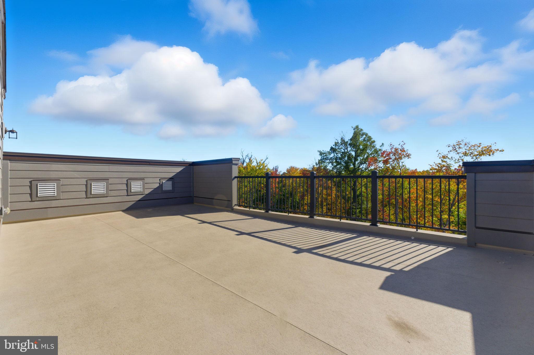 2490 CONNECTOR ALLEY 44B