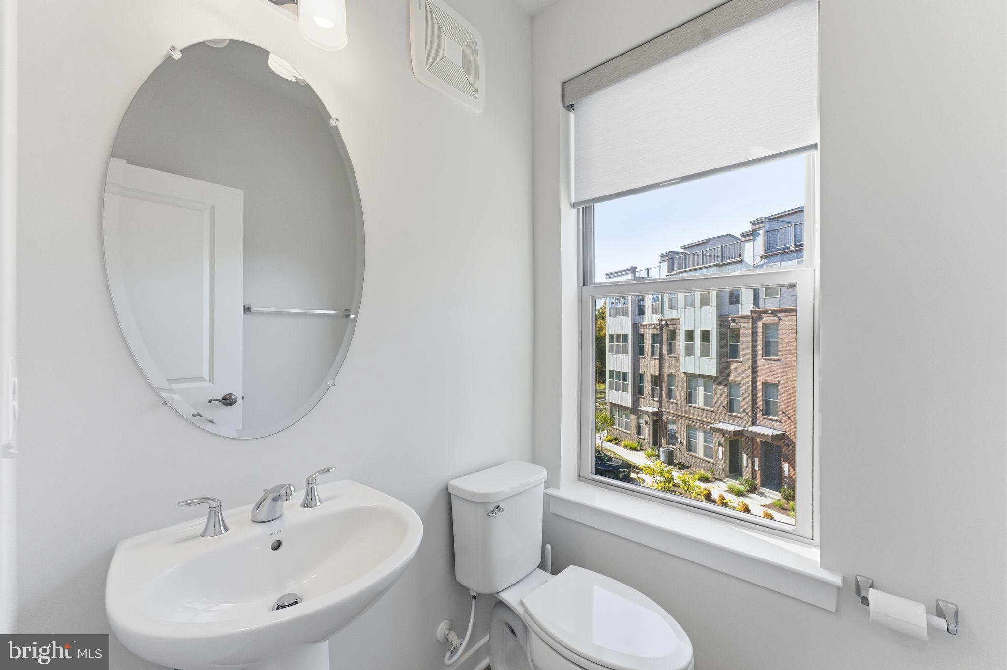 2490 CONNECTOR ALLEY 44B