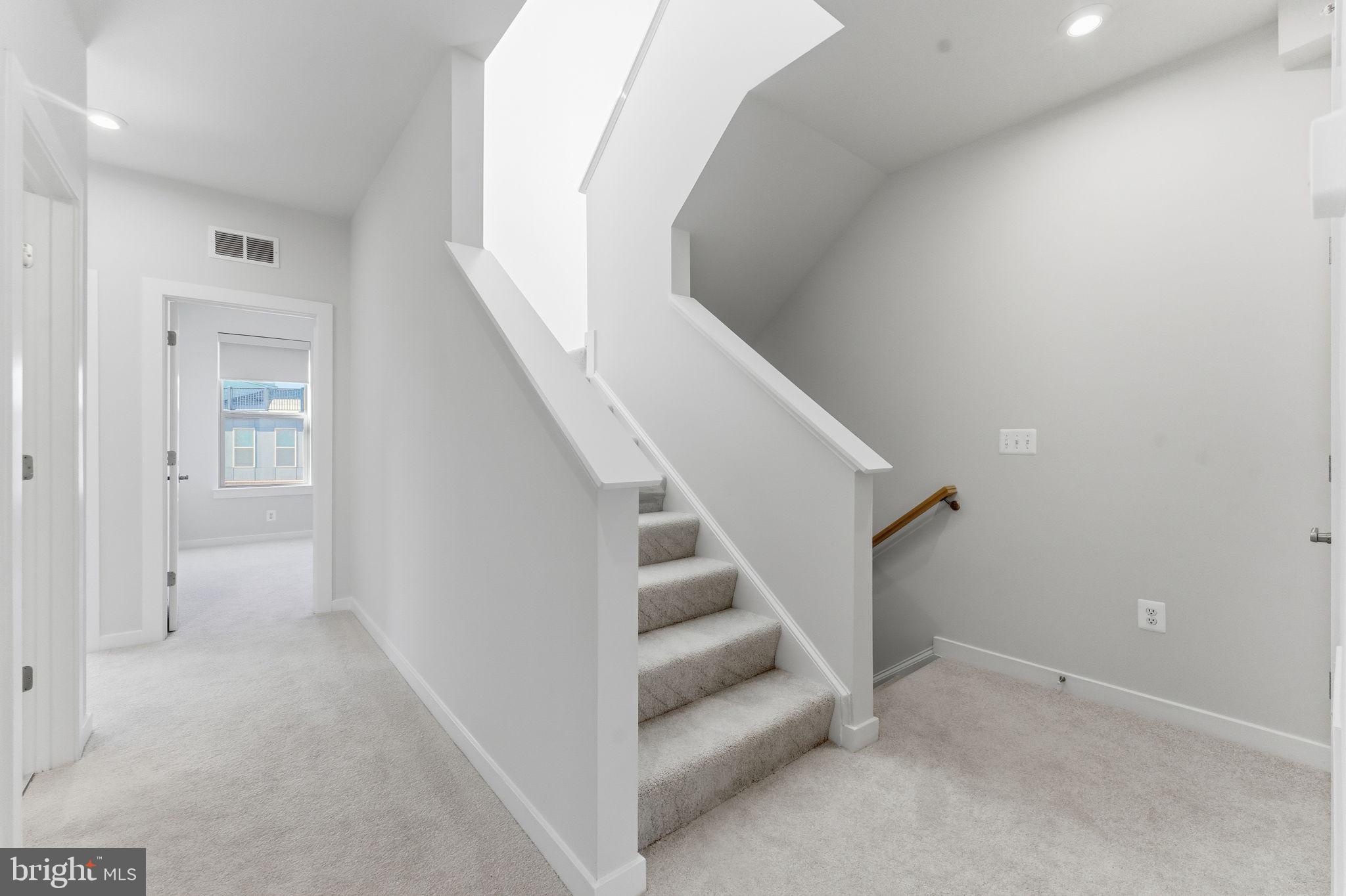 2490 CONNECTOR ALLEY 44B