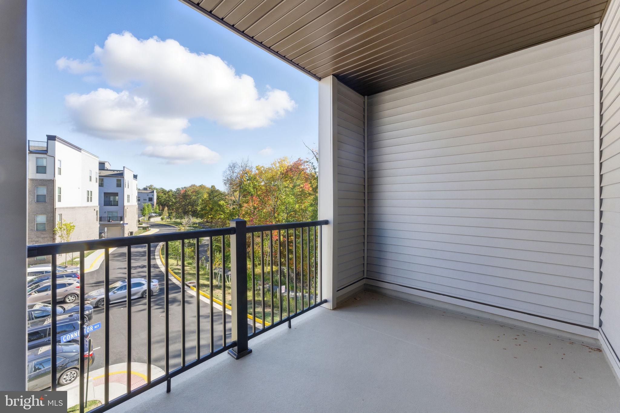 2490 CONNECTOR ALLEY 44B