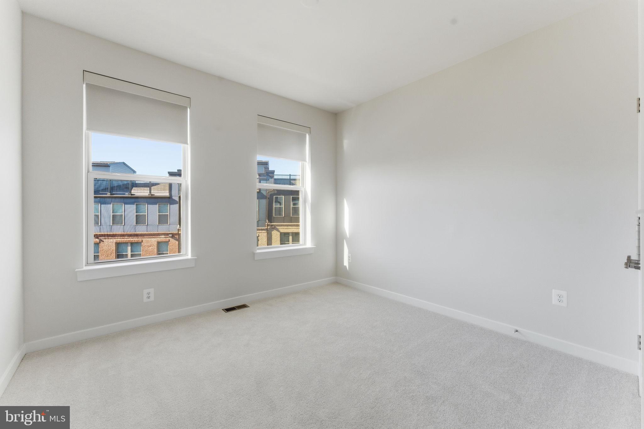 2490 CONNECTOR ALLEY 44B