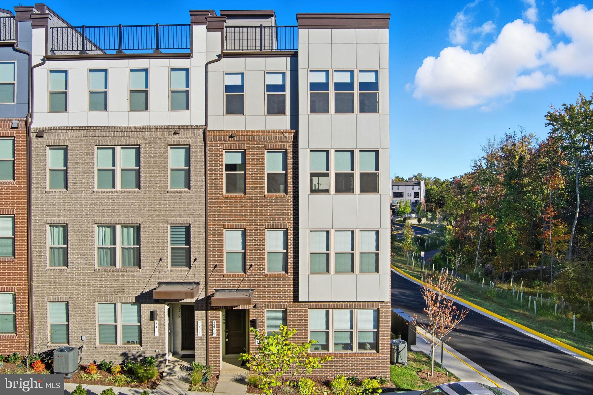 2490 CONNECTOR ALLEY 44B