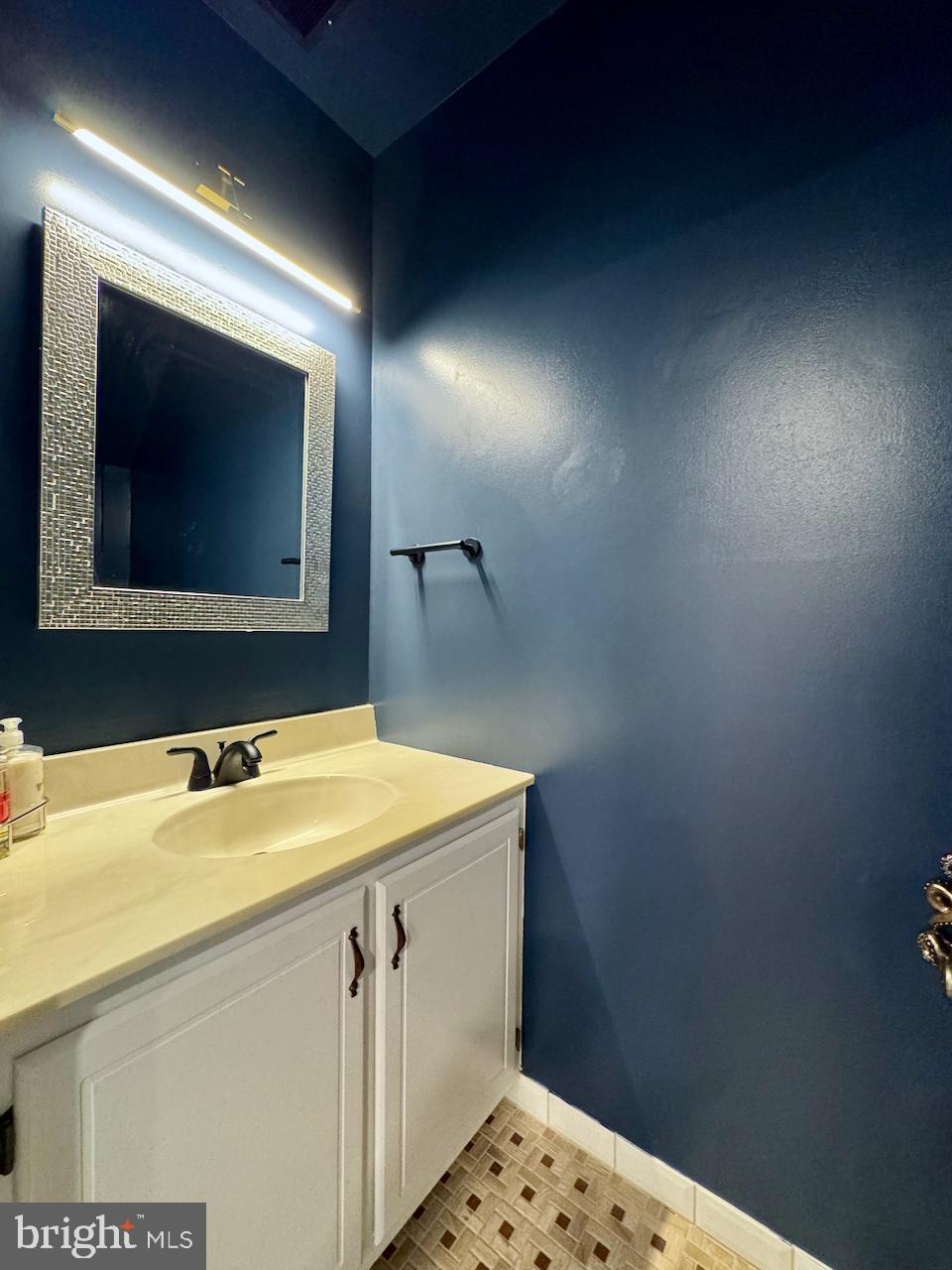 3885 STEPPES COURT 3885A