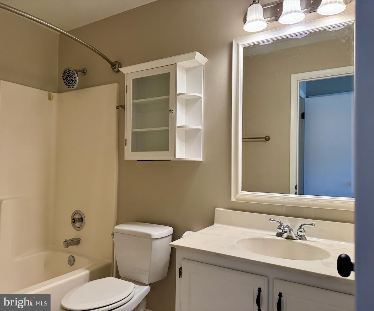 3885 STEPPES COURT 3885A