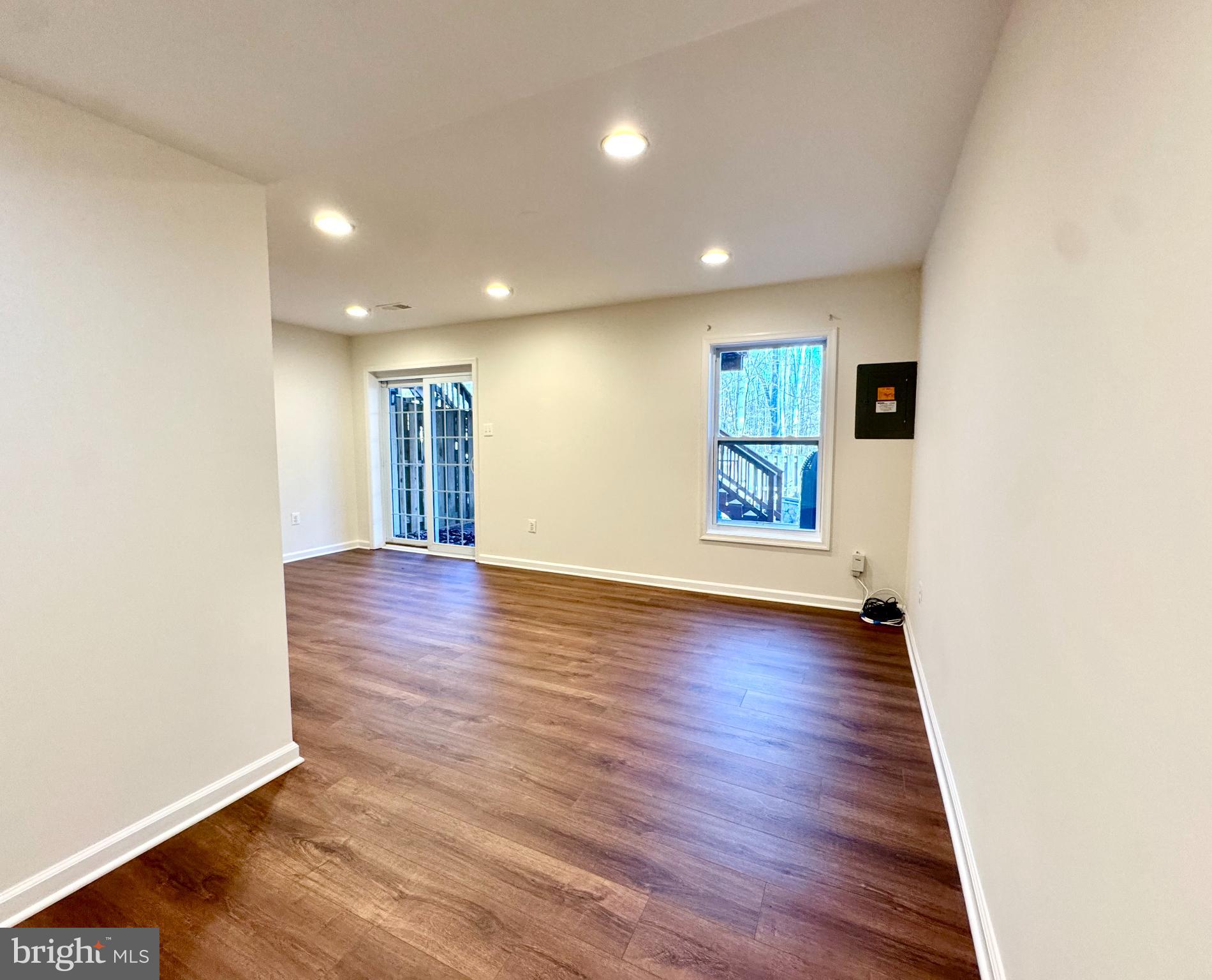 6291 KERRYDALE DRIVE