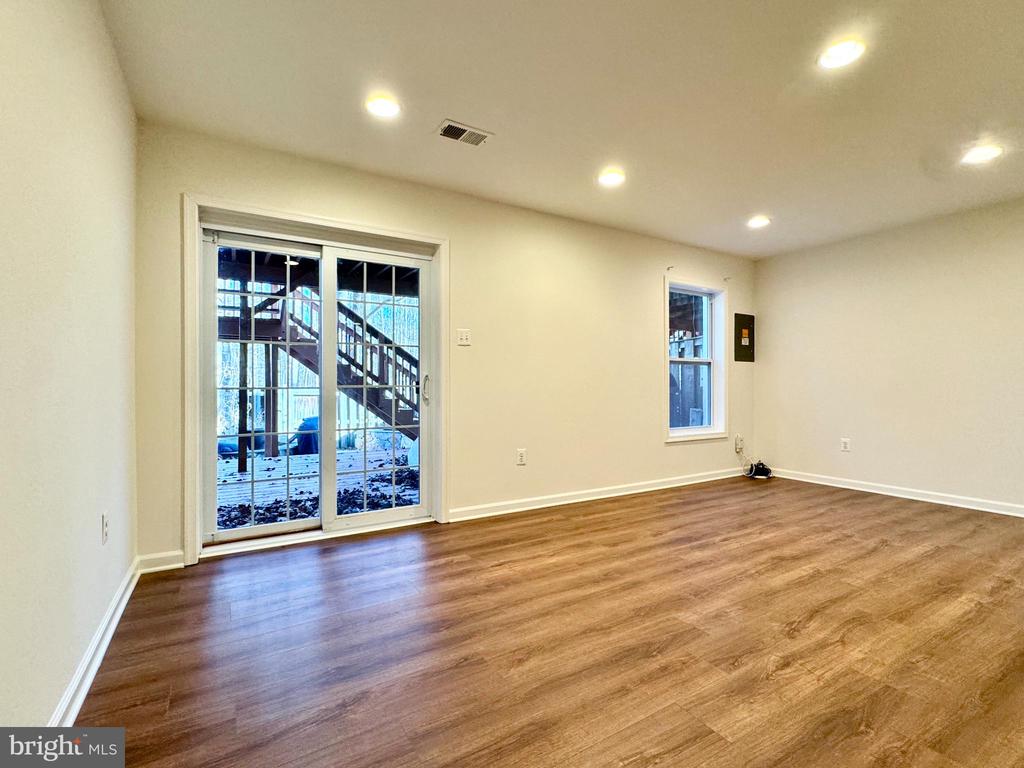 6291 KERRYDALE DRIVE