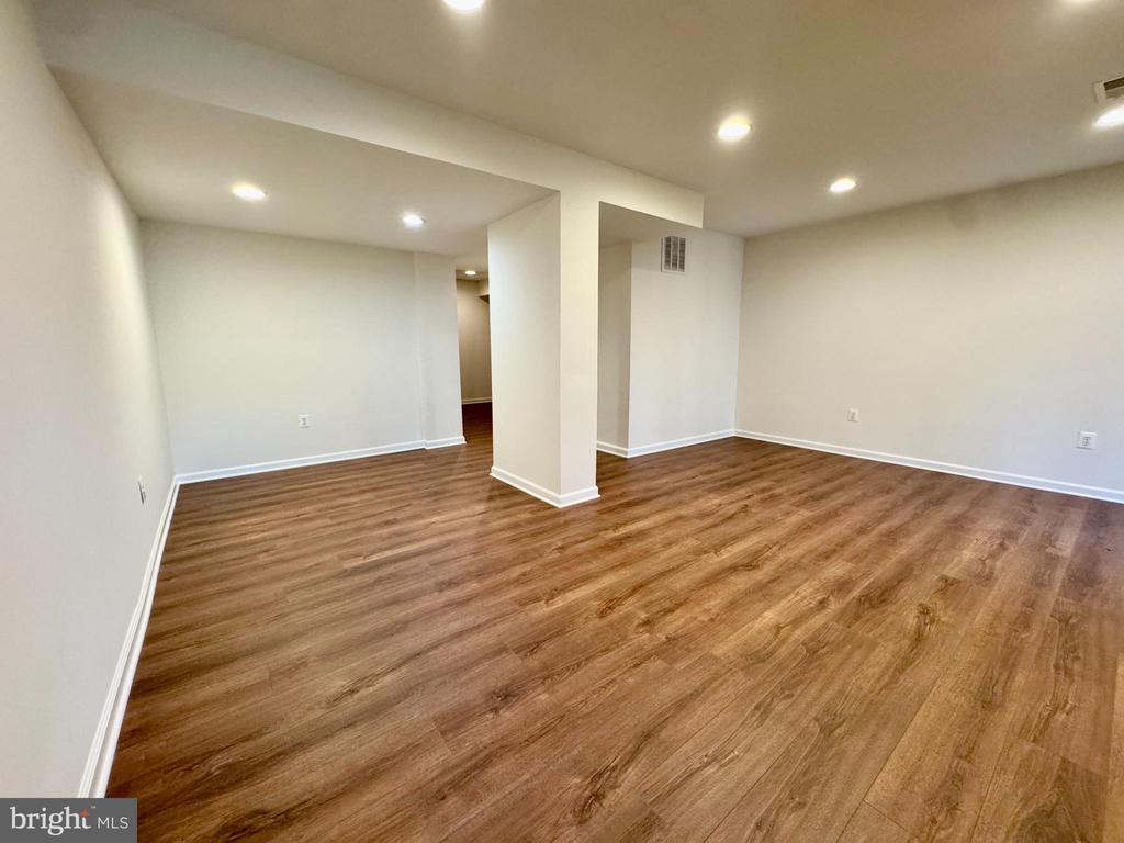 6291 KERRYDALE DRIVE