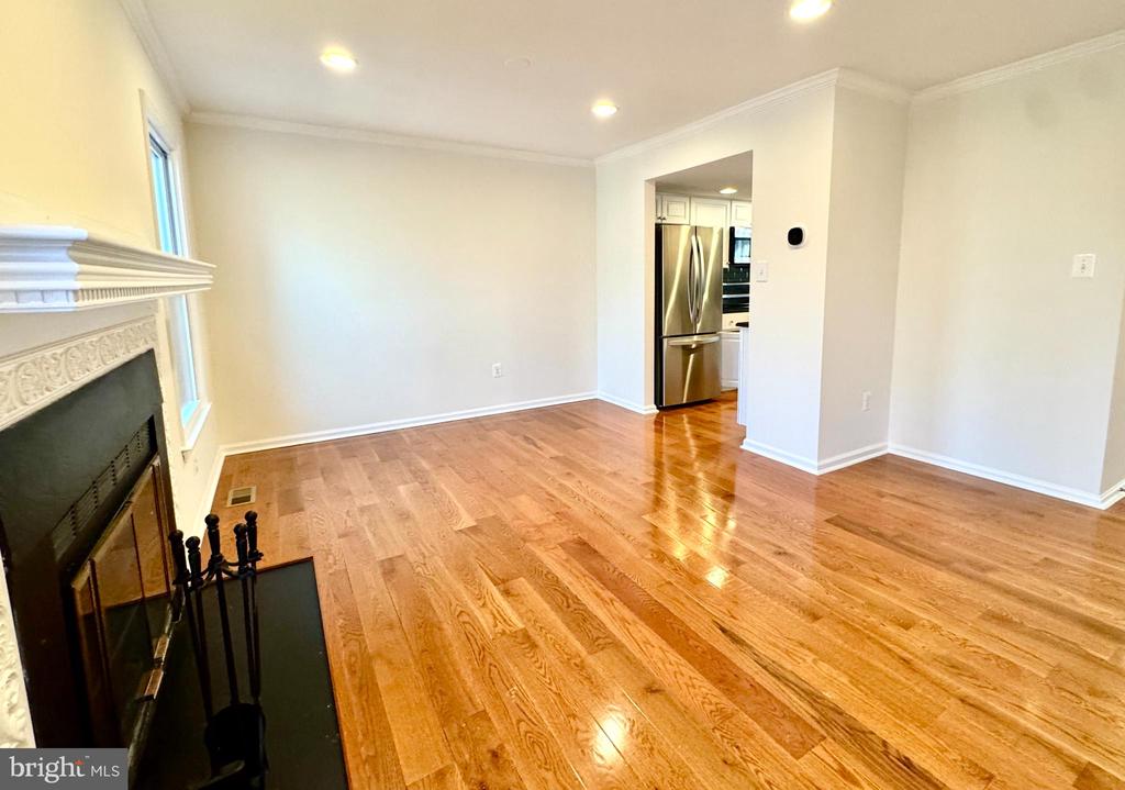 6291 KERRYDALE DRIVE