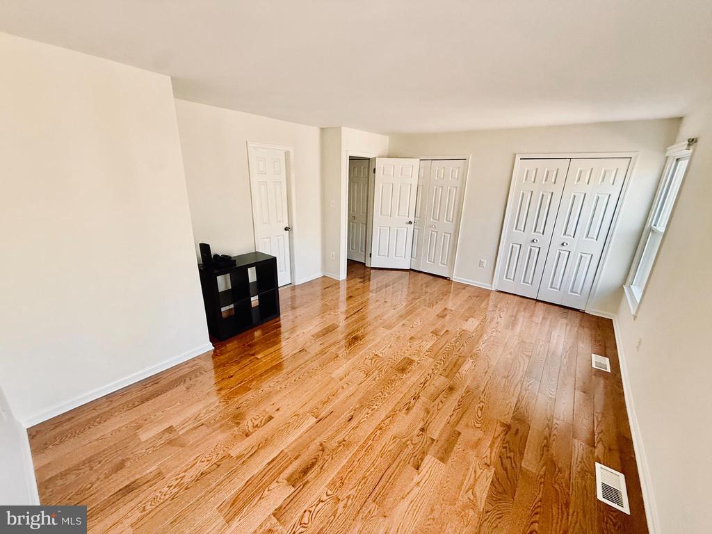 6291 KERRYDALE DRIVE