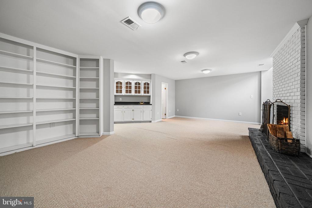 7308 AYNSLEY LANE