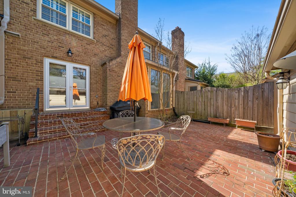 7308 AYNSLEY LANE