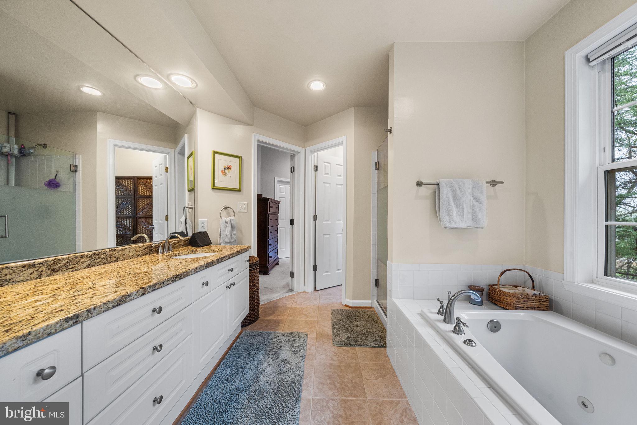 2784 DEVONSHIRE GARDEN COURT