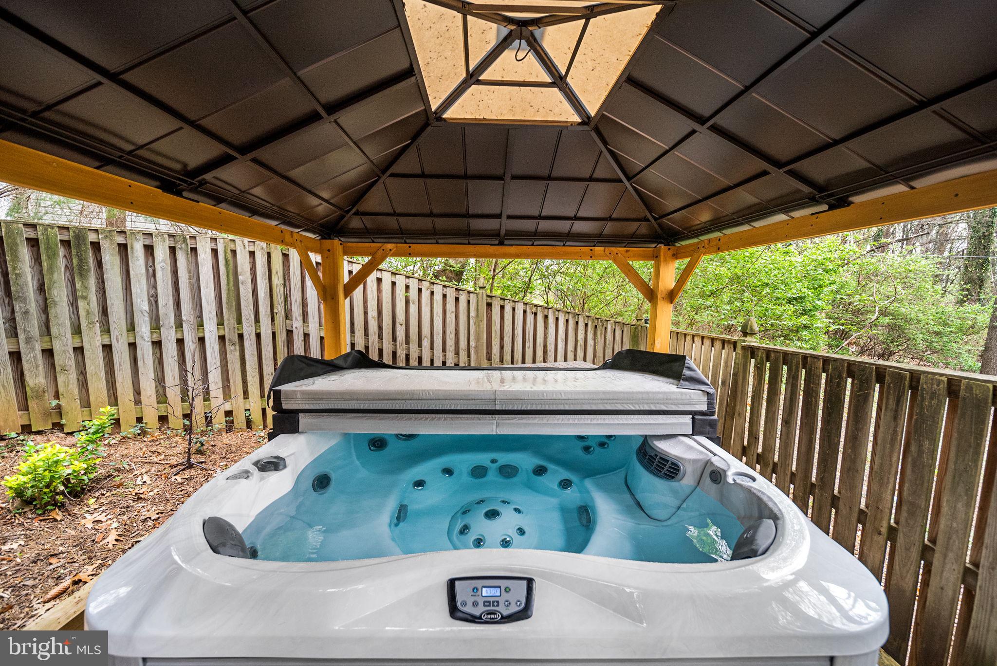 2784 DEVONSHIRE GARDEN COURT