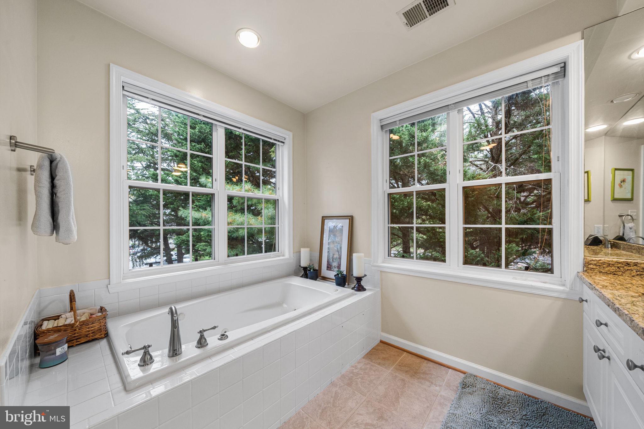 2784 DEVONSHIRE GARDEN COURT