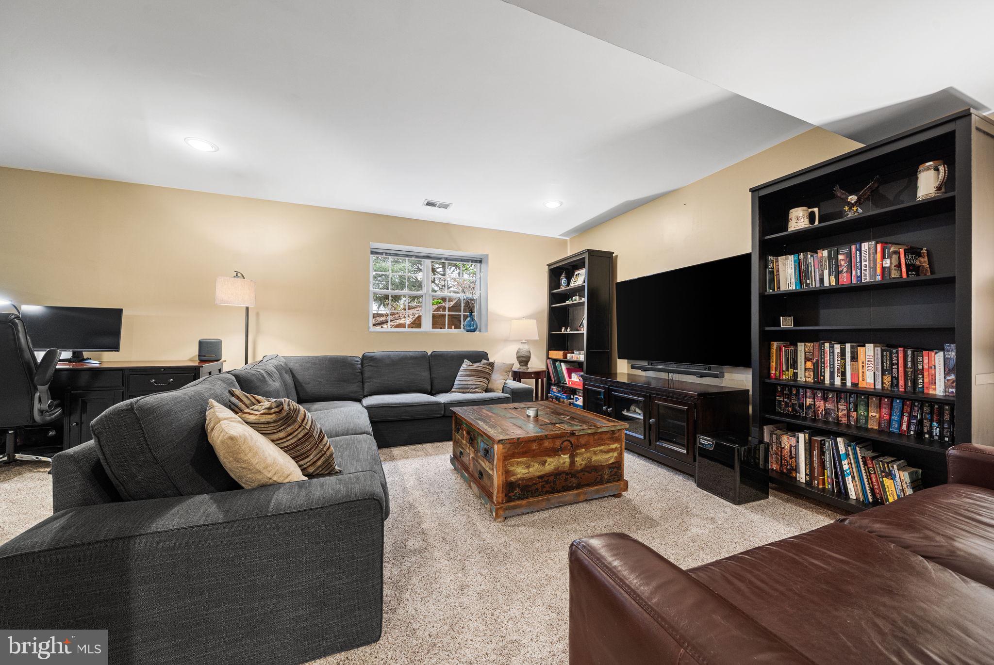 2784 DEVONSHIRE GARDEN COURT