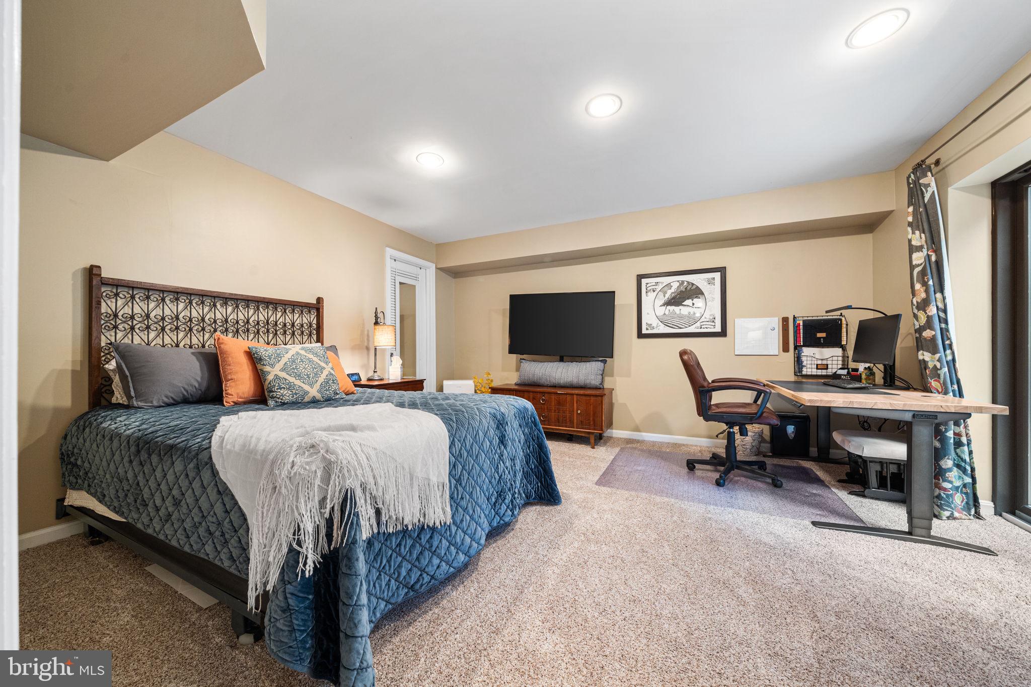 2784 DEVONSHIRE GARDEN COURT