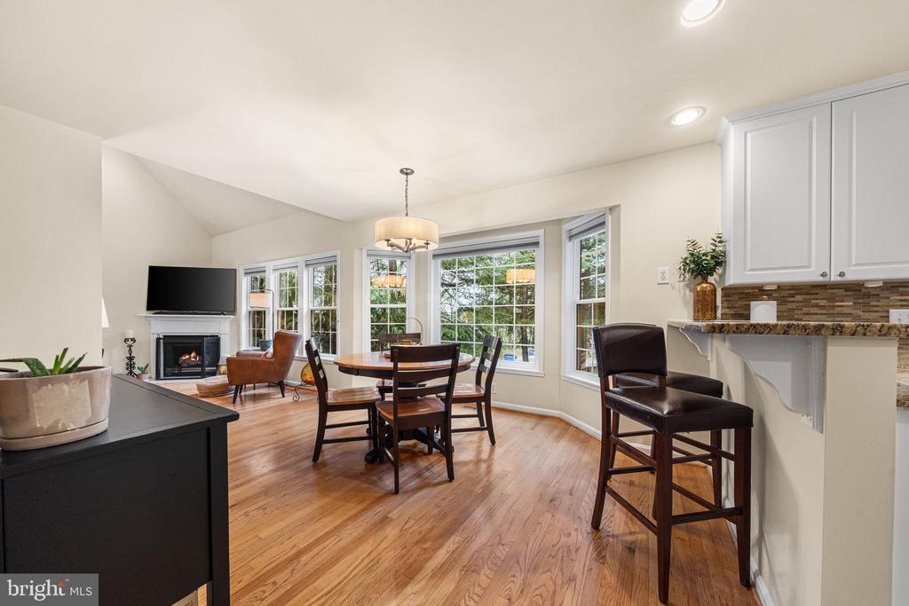 2784 DEVONSHIRE GARDEN COURT
