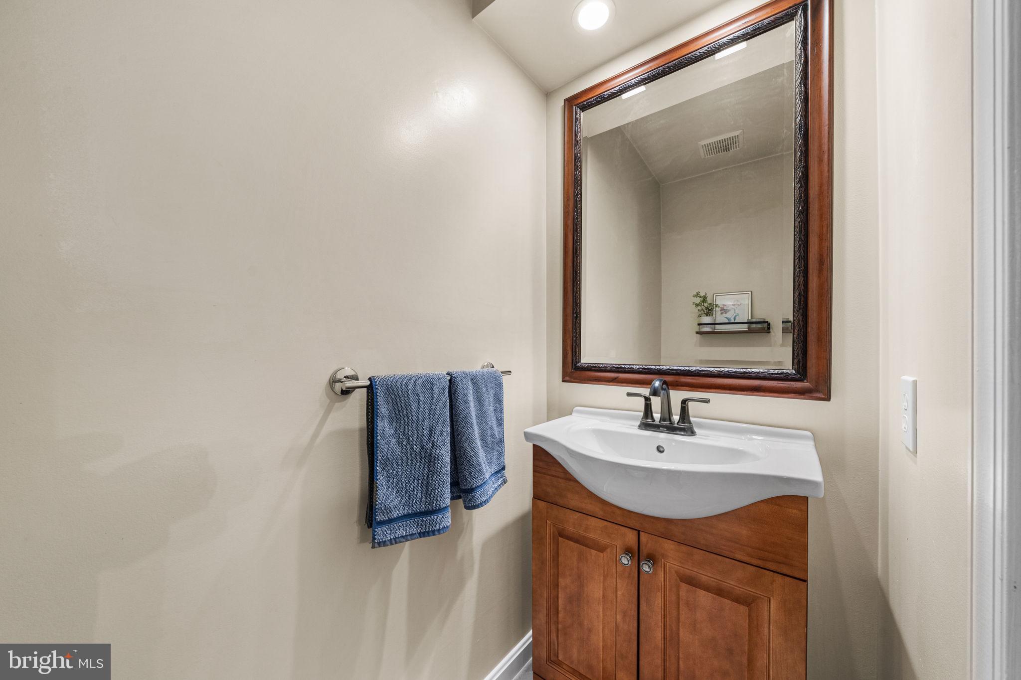 2784 DEVONSHIRE GARDEN COURT