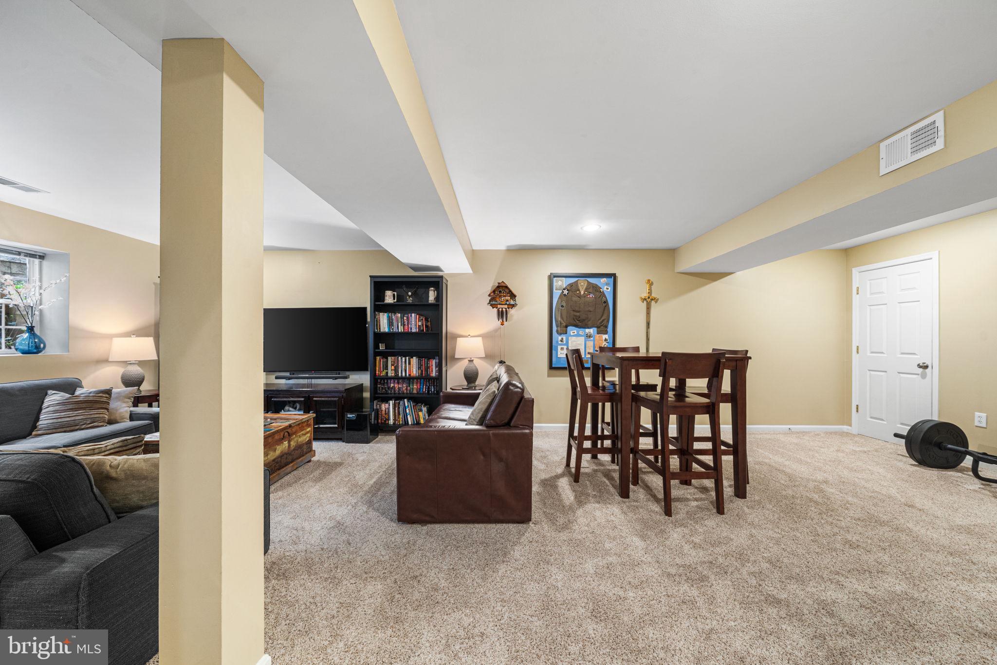 2784 DEVONSHIRE GARDEN COURT