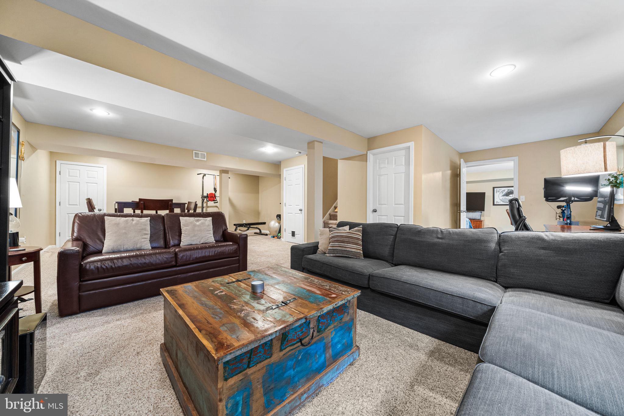 2784 DEVONSHIRE GARDEN COURT