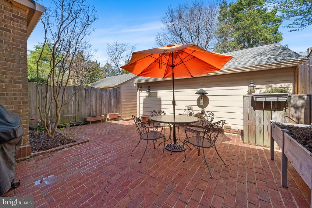 7308 AYNSLEY LANE