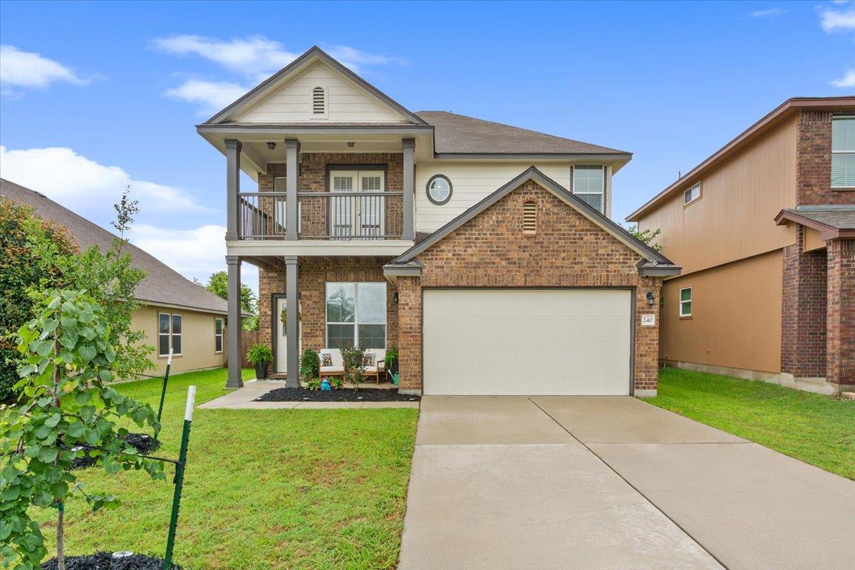 240 Foster LN