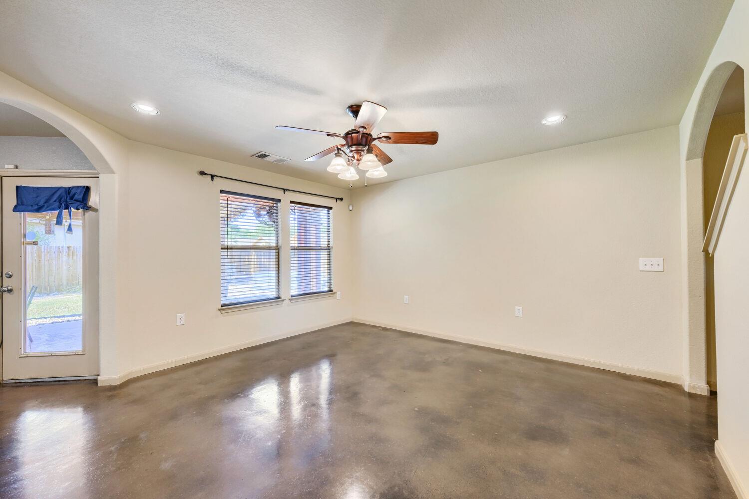 7425 Thannas WAY