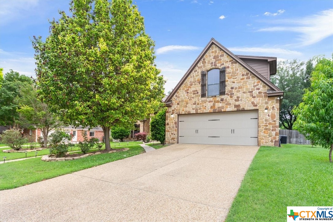 6012 Fawn Meadows Drive