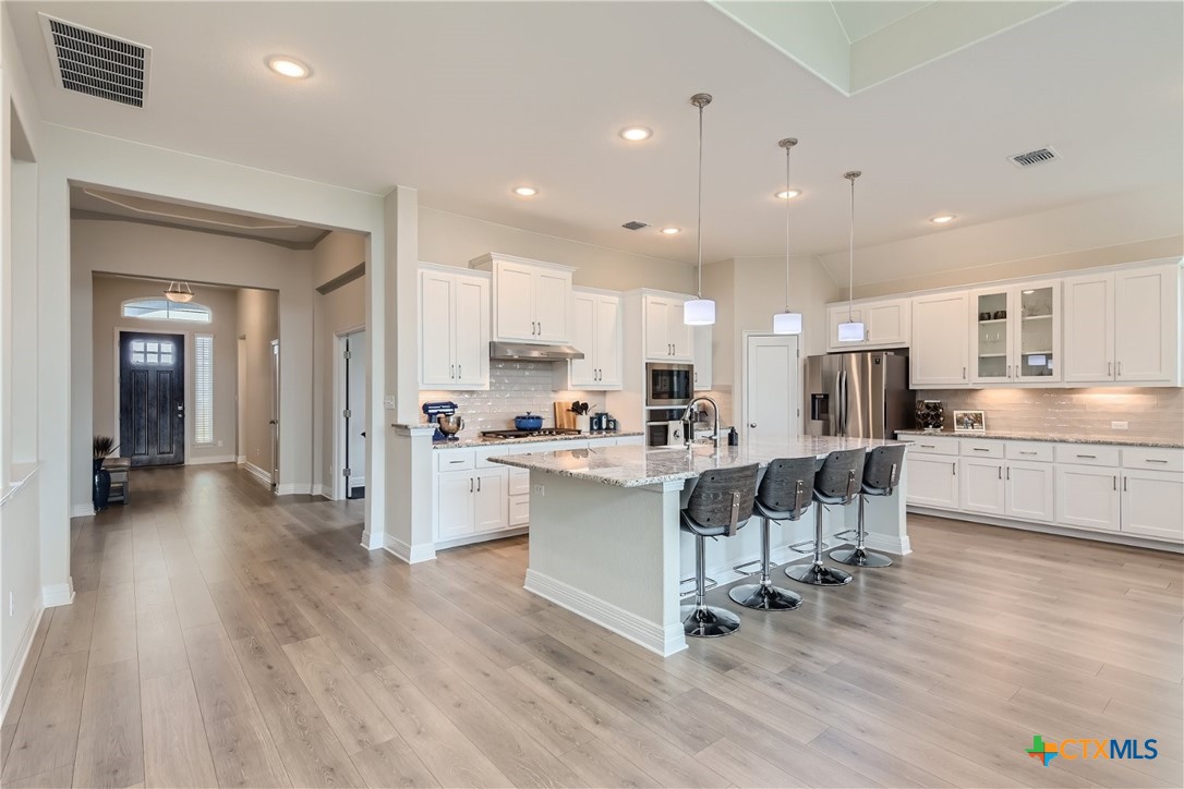 18020 Bassano Avenue