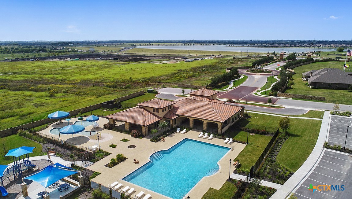 18020 Bassano Avenue