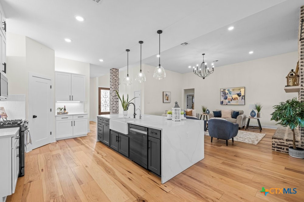 8313 Cates Creek Drive