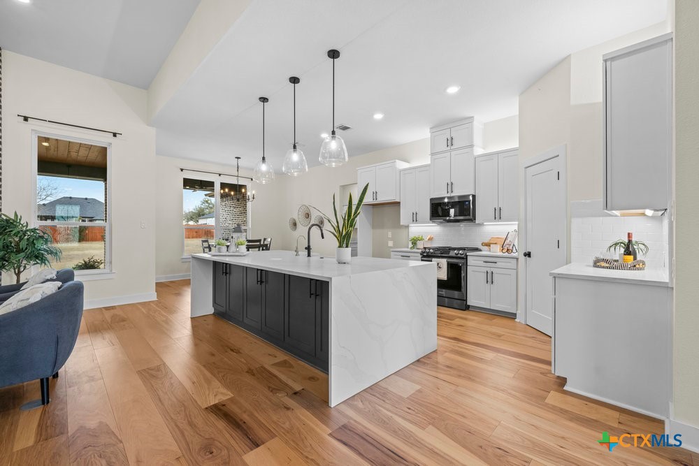 8313 Cates Creek Drive