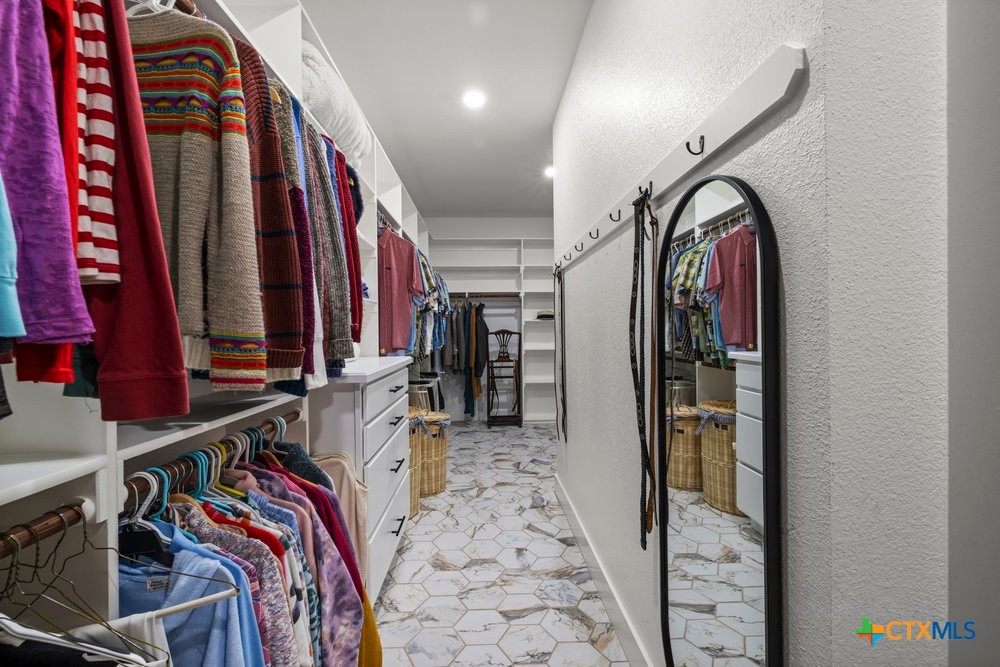 8313 Cates Creek Drive