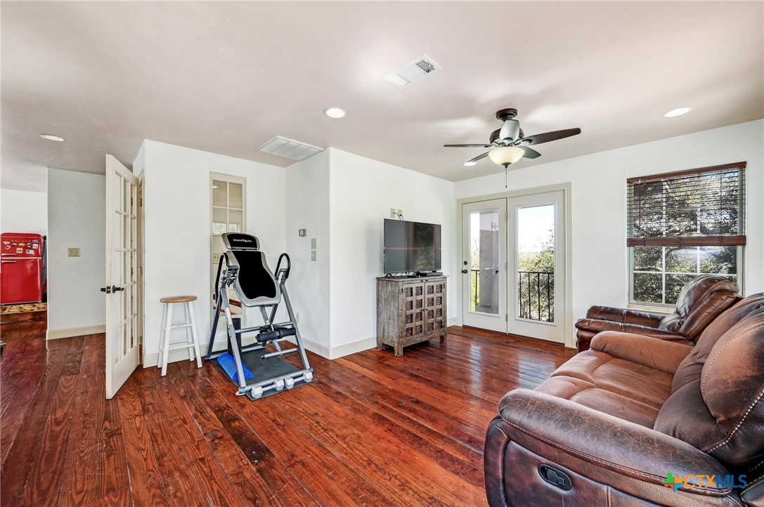 1401 Thurman Road