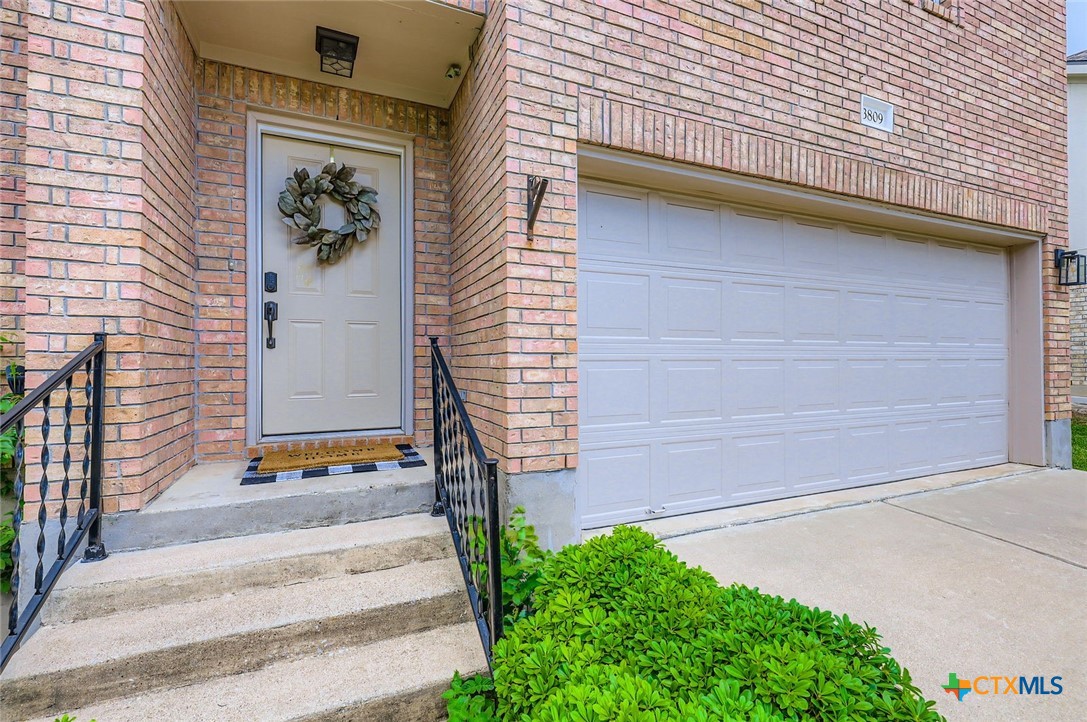 3809 Tailfeather Drive