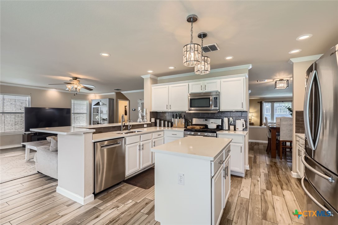 3809 Tailfeather Drive