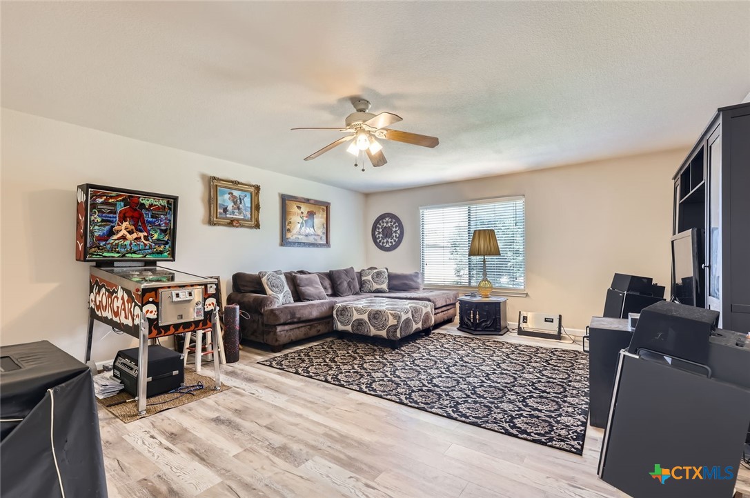 3809 Tailfeather Drive