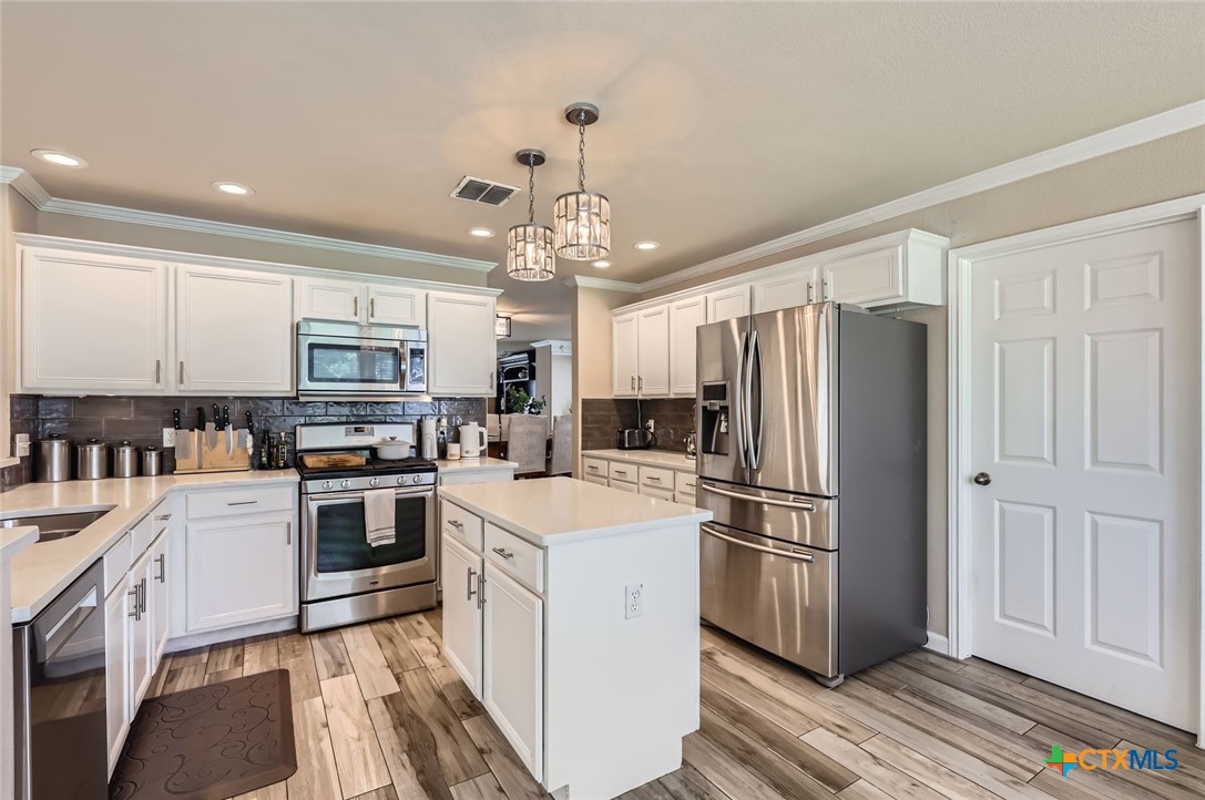 3809 Tailfeather Drive