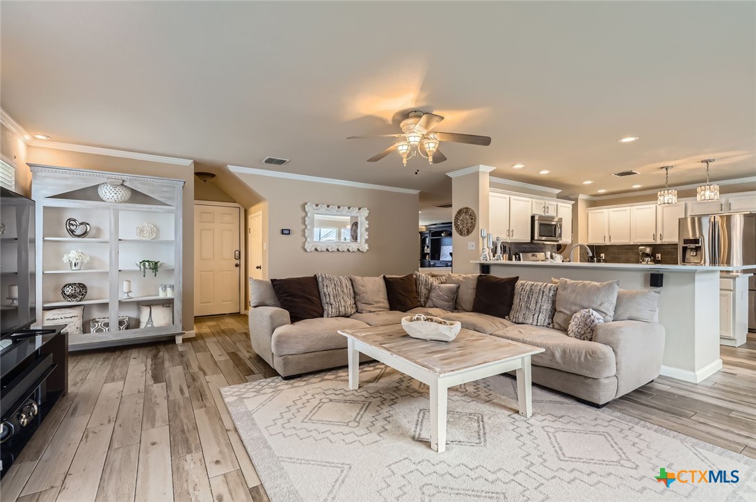3809 Tailfeather Drive