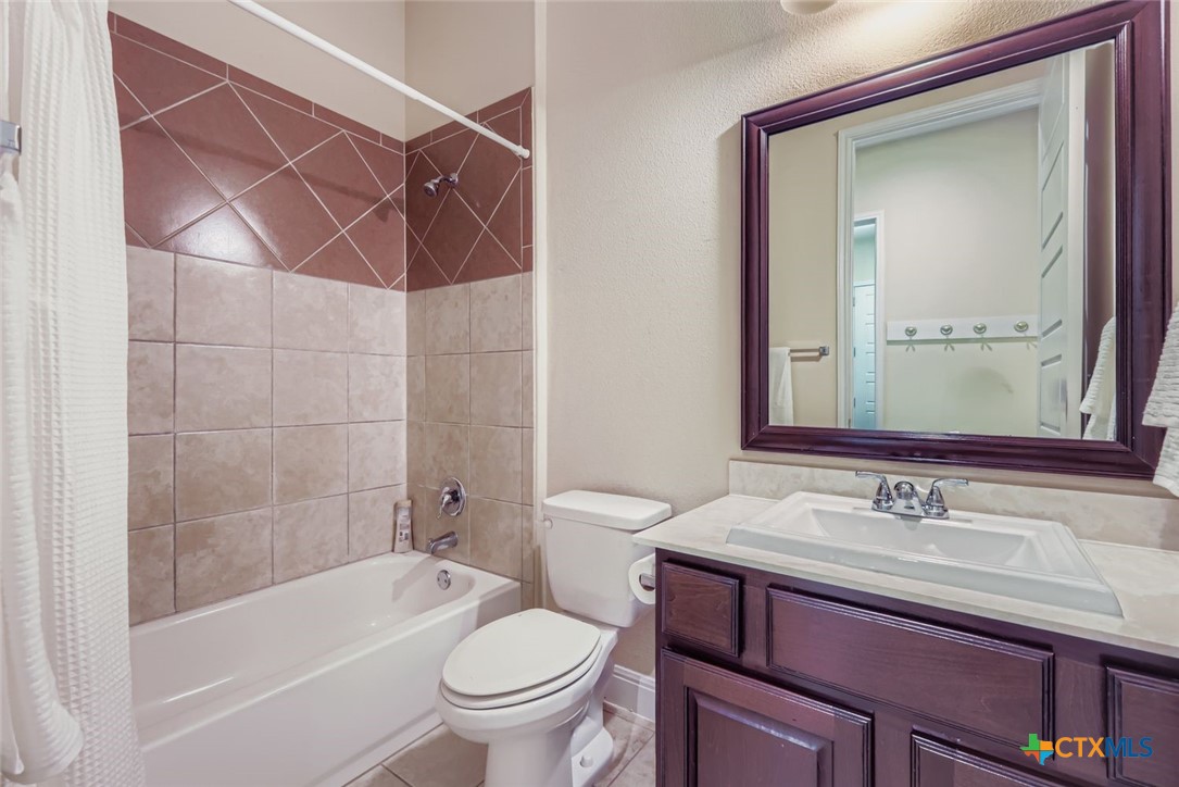 9508 Alex Lane