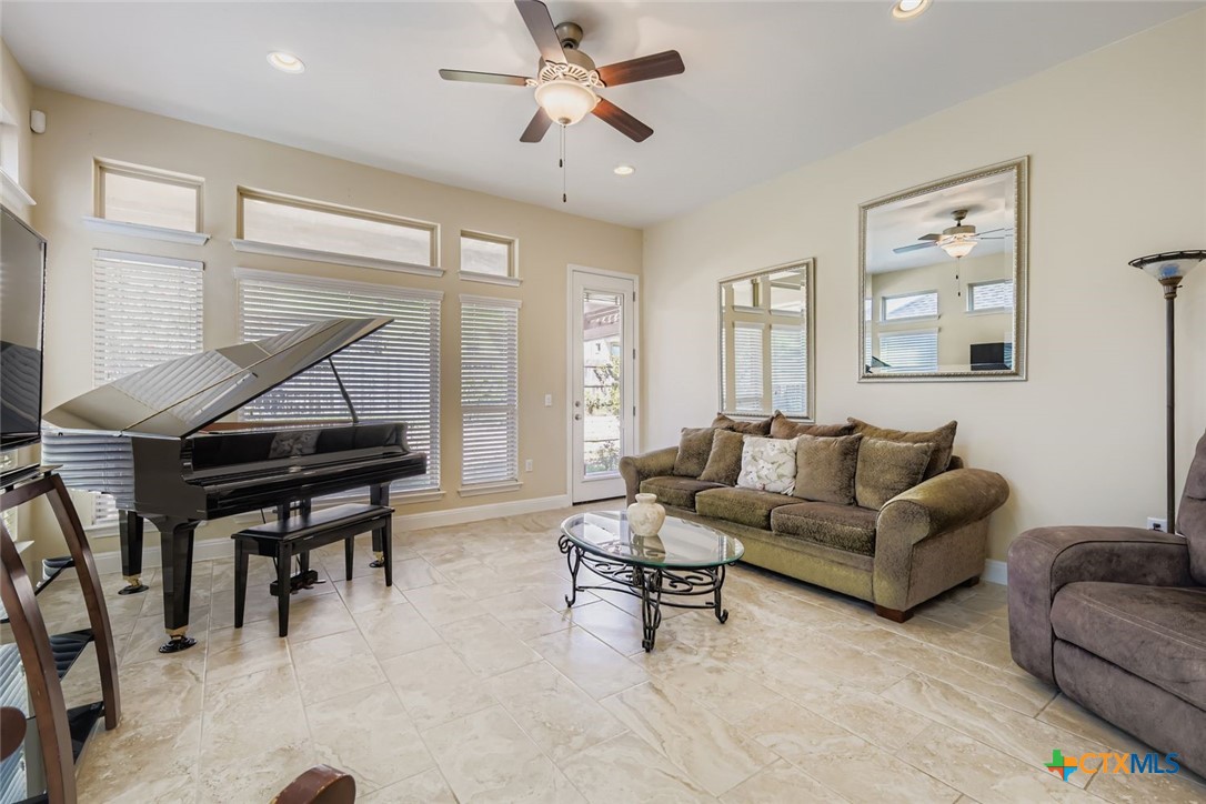 9508 Alex Lane