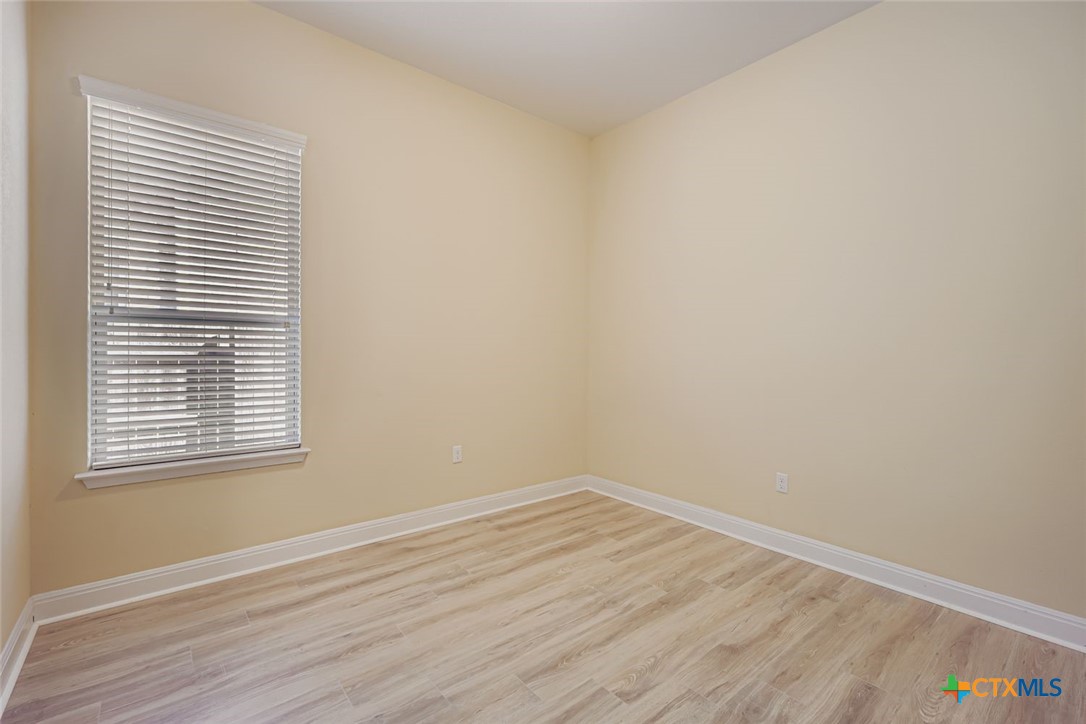 9508 Alex Lane