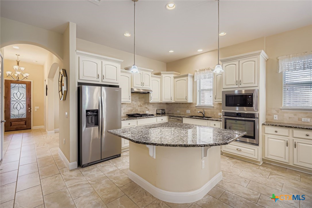 9508 Alex Lane
