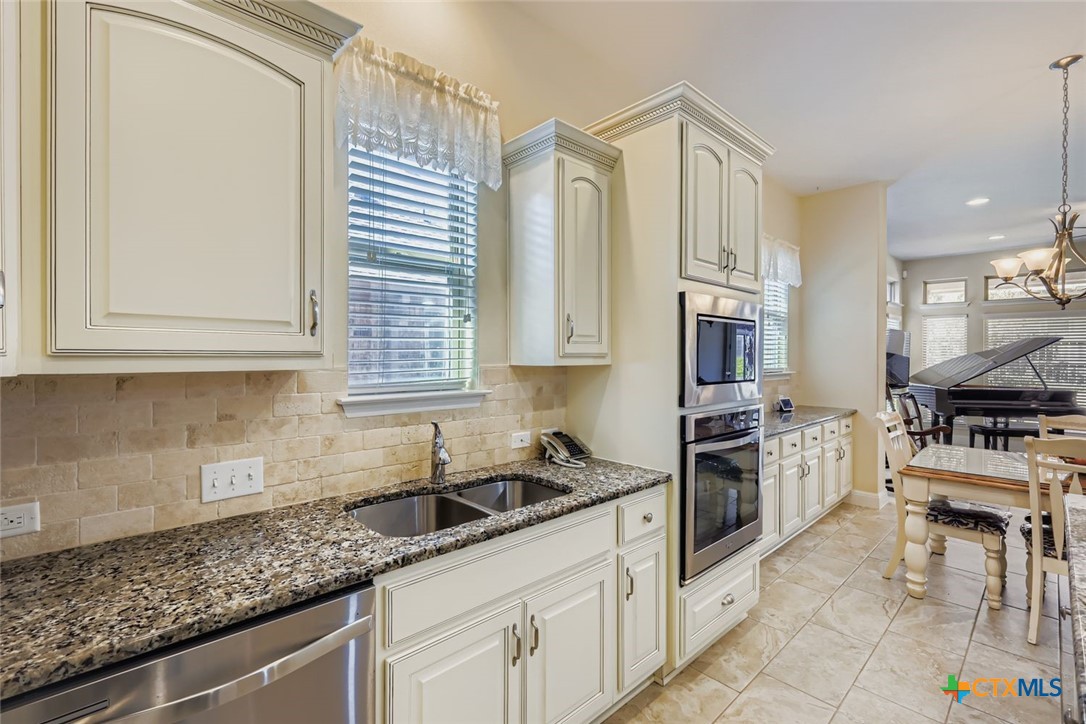 9508 Alex Lane
