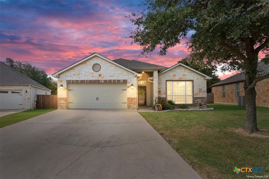 659 Northcliffe Drive